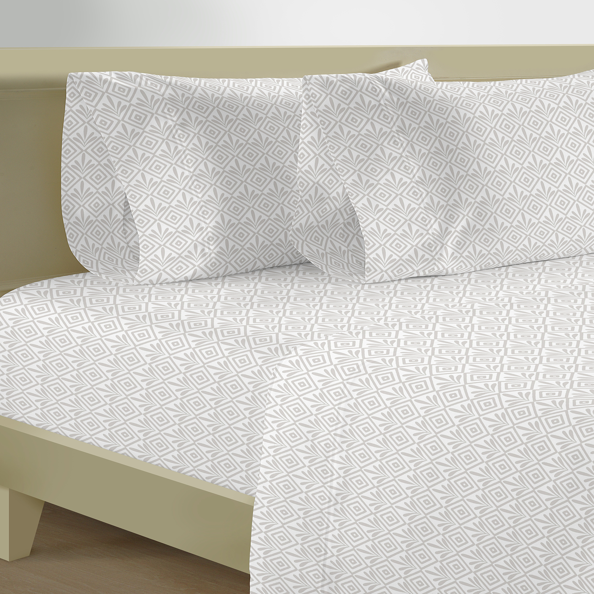 

Boutique Blanche 300TC cotton fitted sheet 180*200 tribal motif