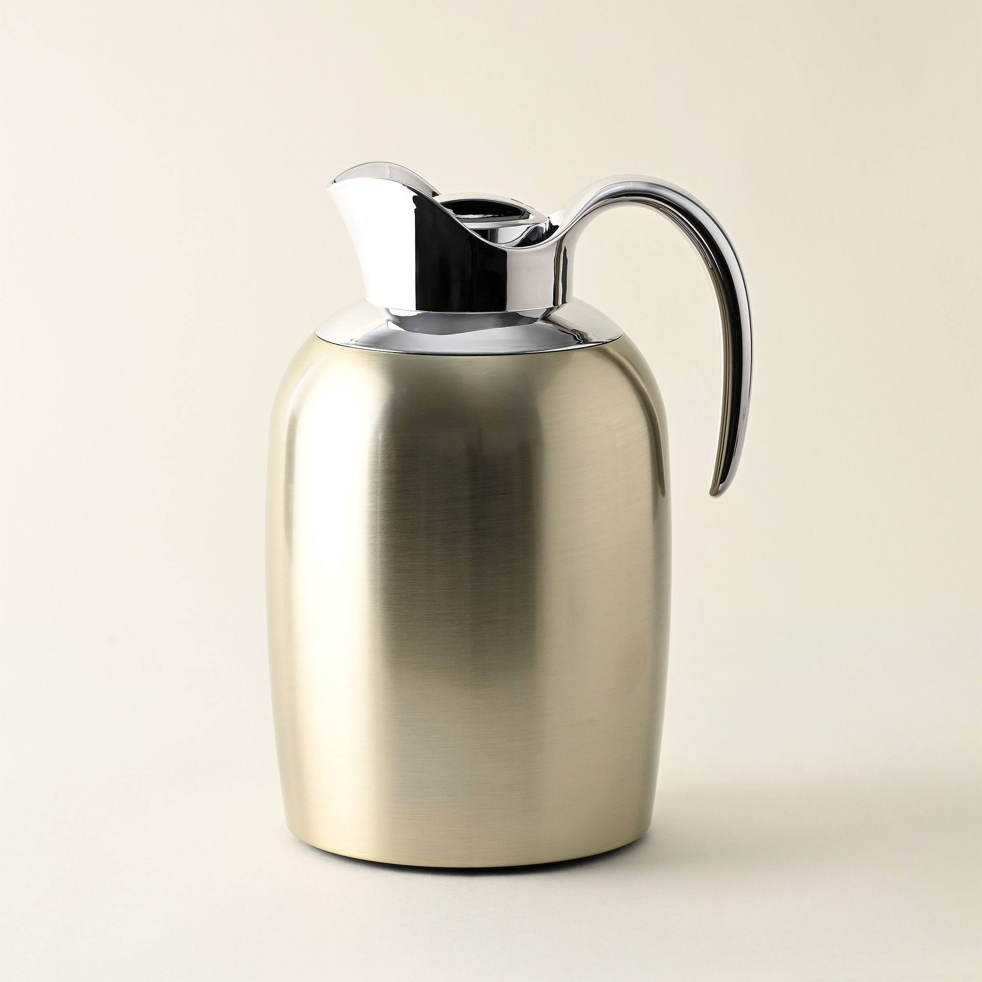 

Dallaty steel vacuum flask matt gold 1.3L