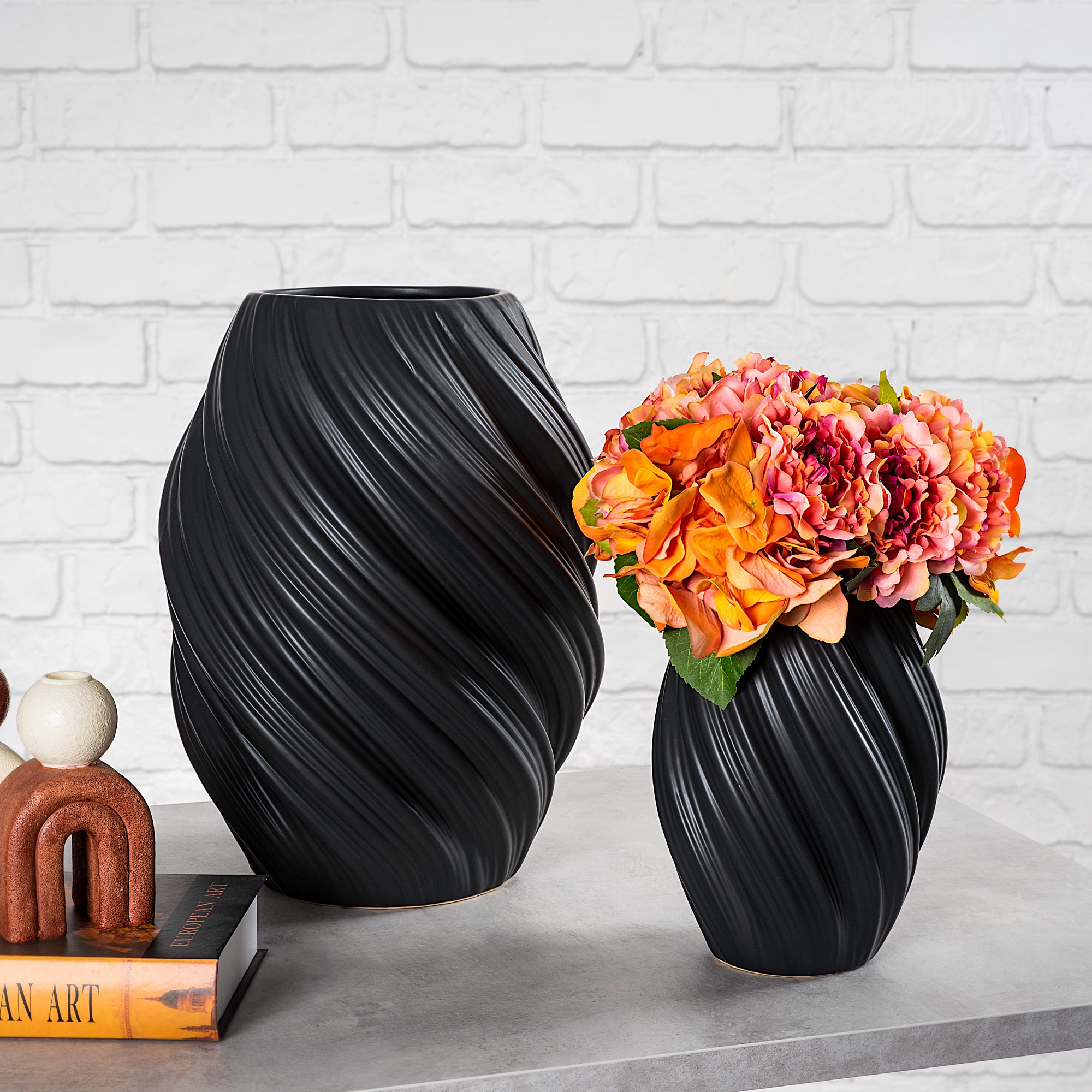 

Ceramic Vase Matt Black