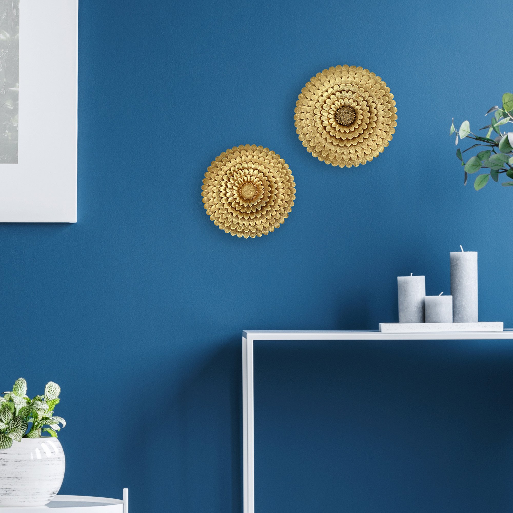 

Wall Art Flower Gold