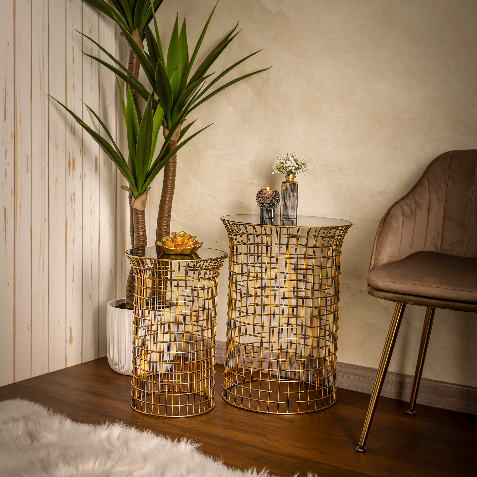 

Side Table