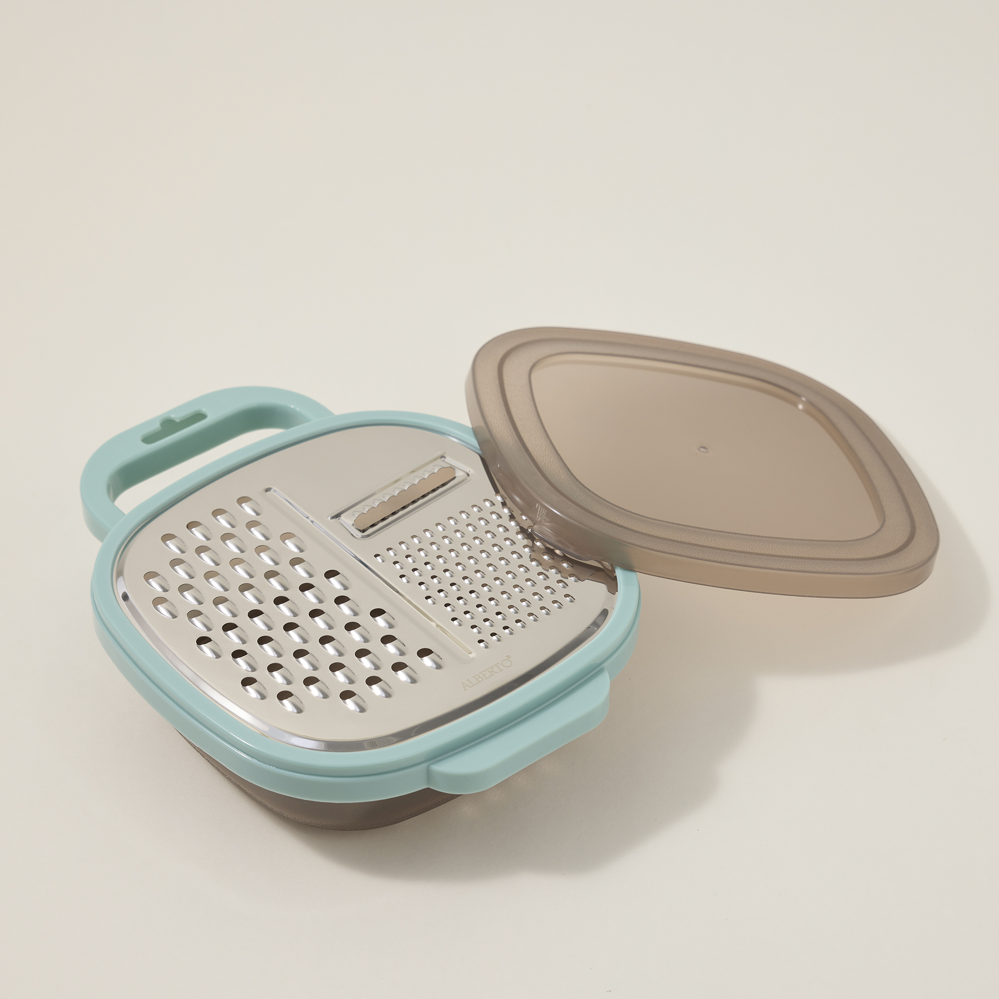 

Alberto grater set with food container