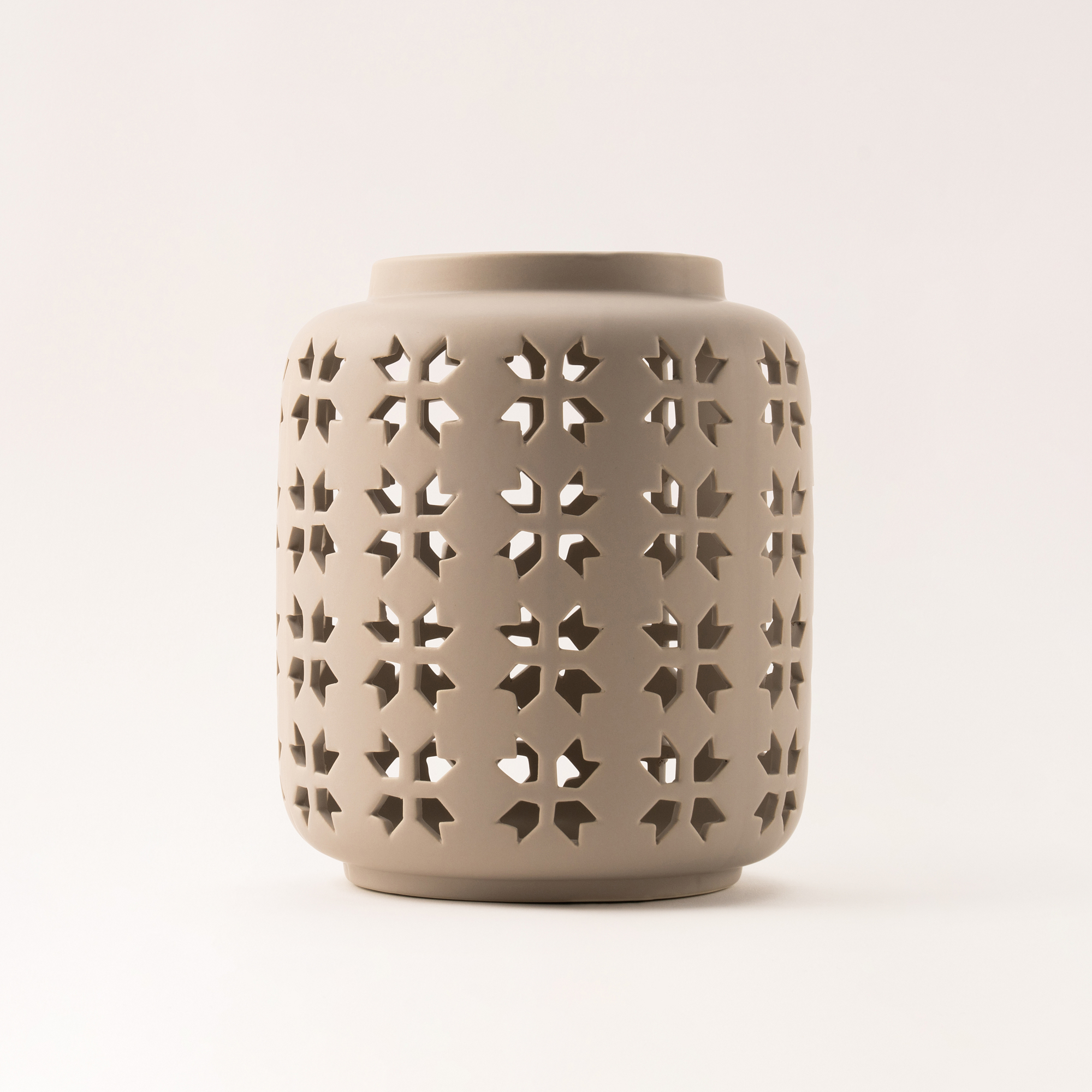 

Homez beige ceramic candle holder 14*14*16 cm