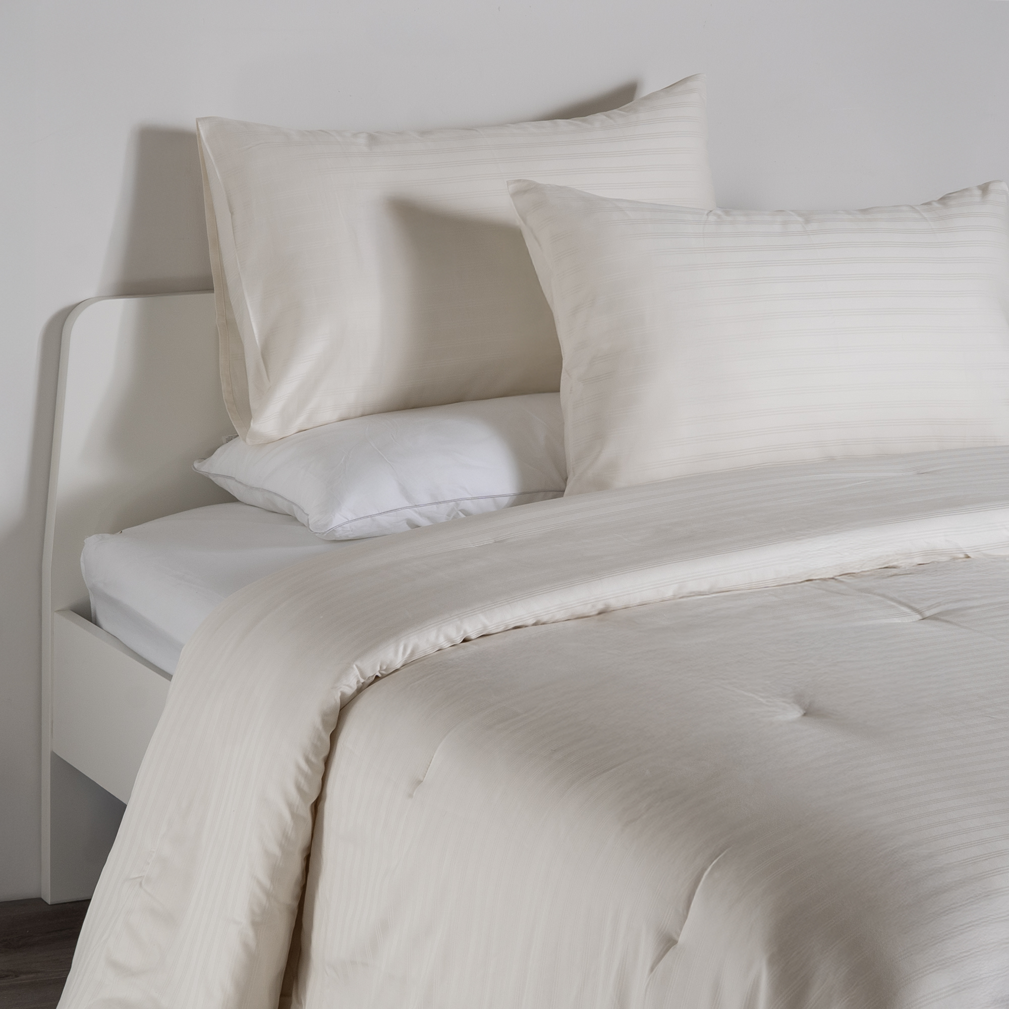 

3Pcs cotton comforter set 250*260 cm, vanilla
