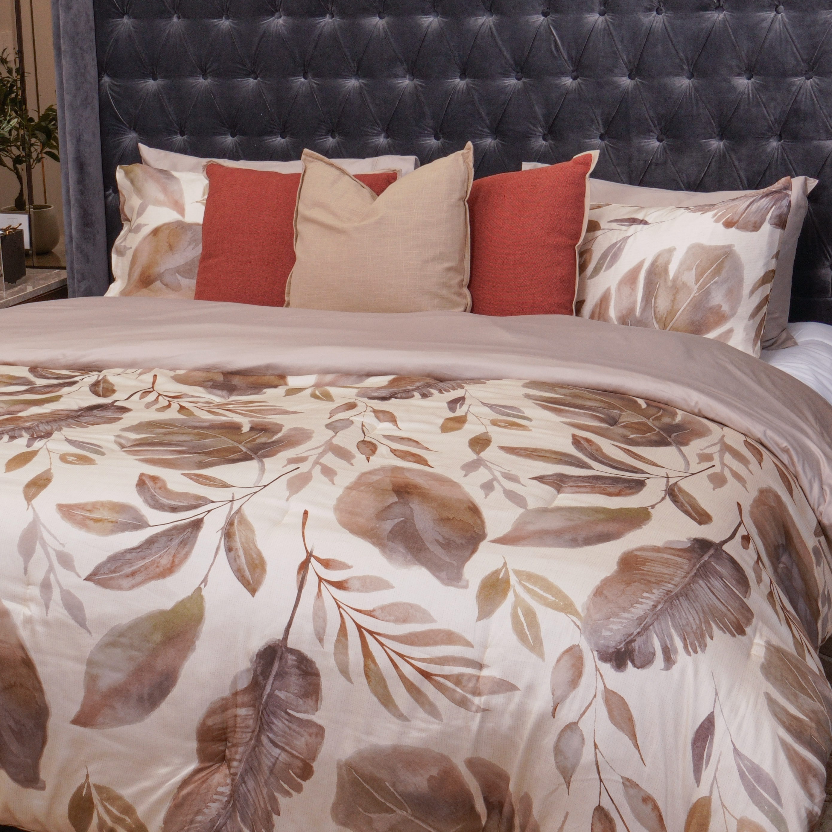 

2 piece Boutique Blanche Beige/Green Cotton Lyocell twin size comforters set