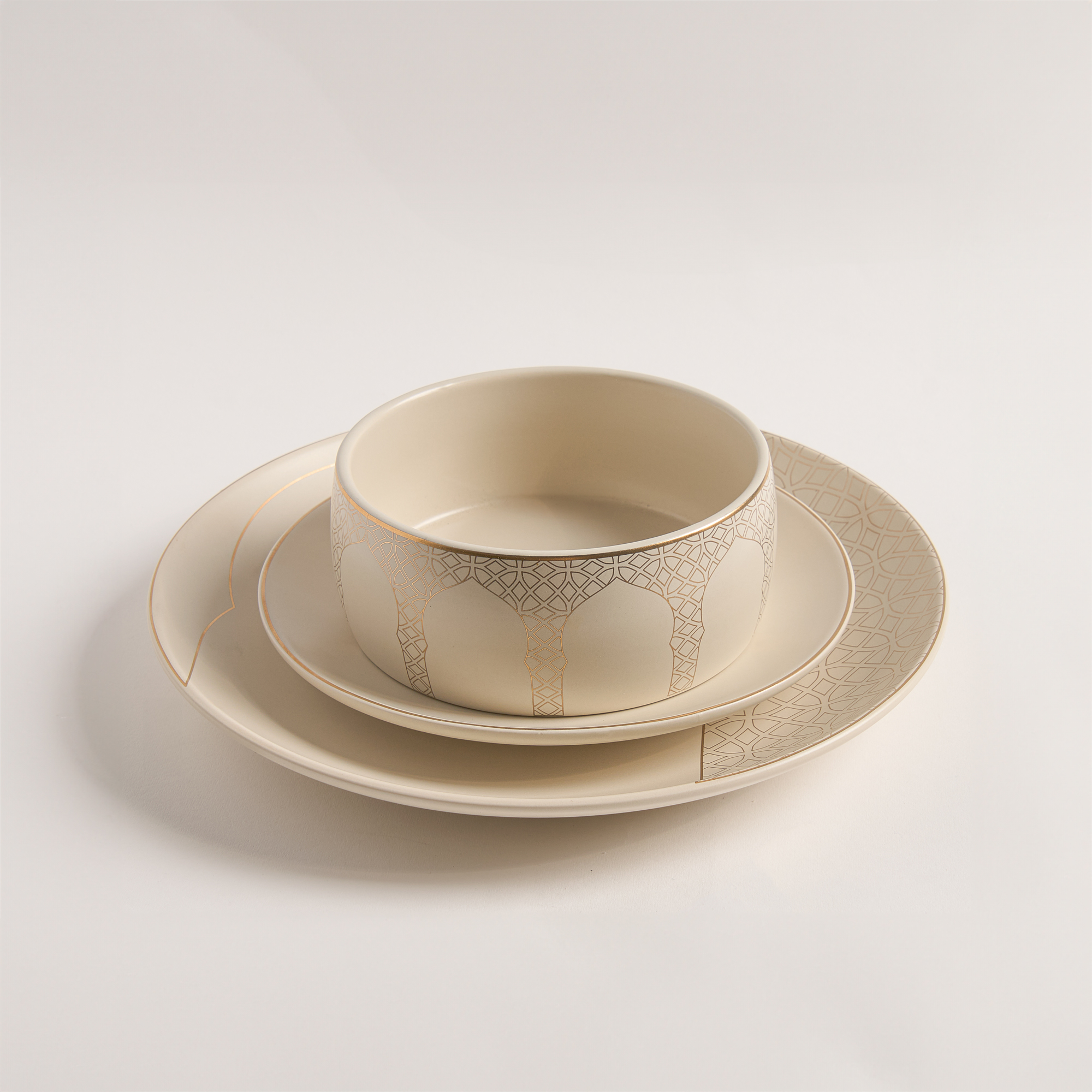 

Qourb cream porcelain 18pc dinner set with gold decal