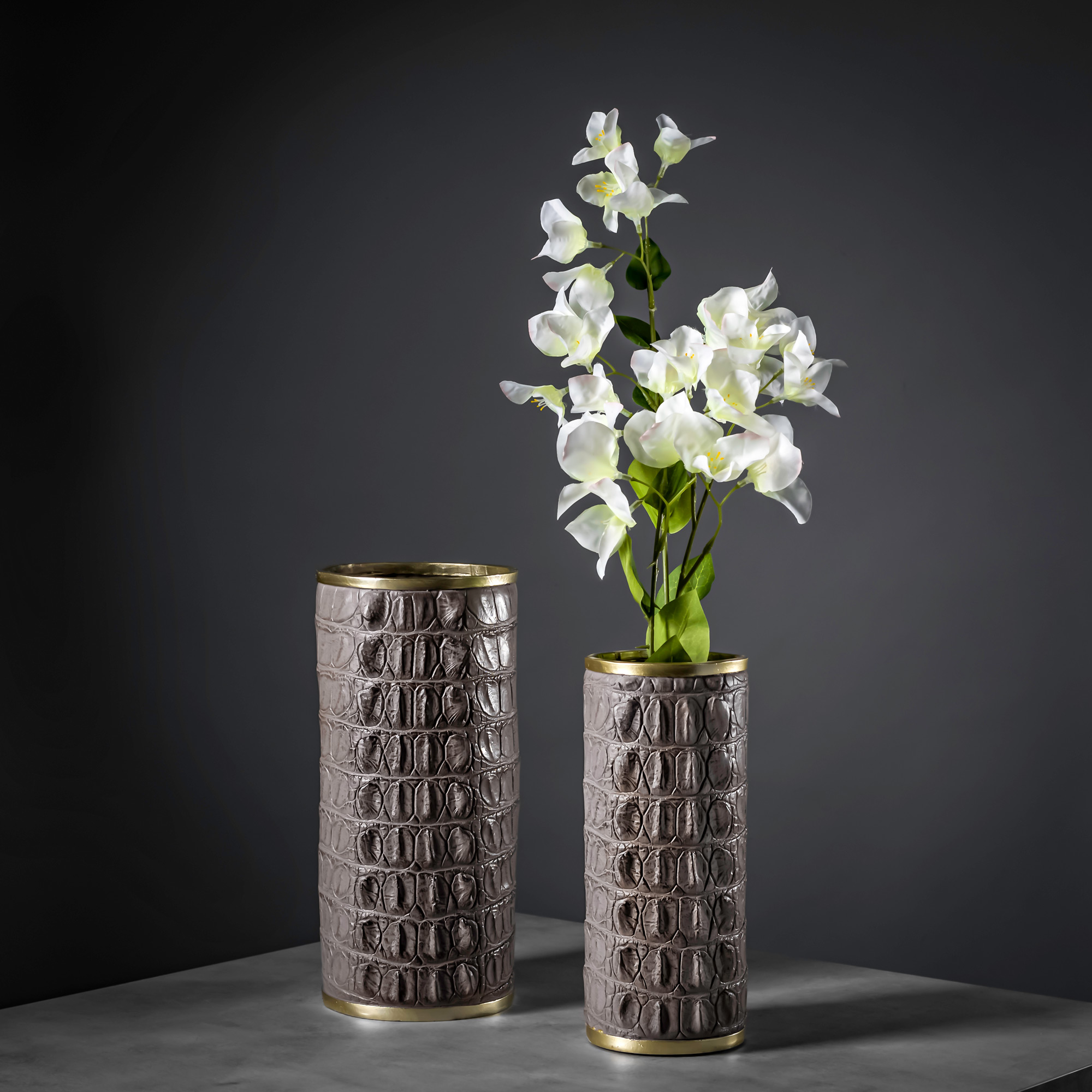

Faux Croc Skin Texture Vase Grey 14.5*14.5*30 Cm