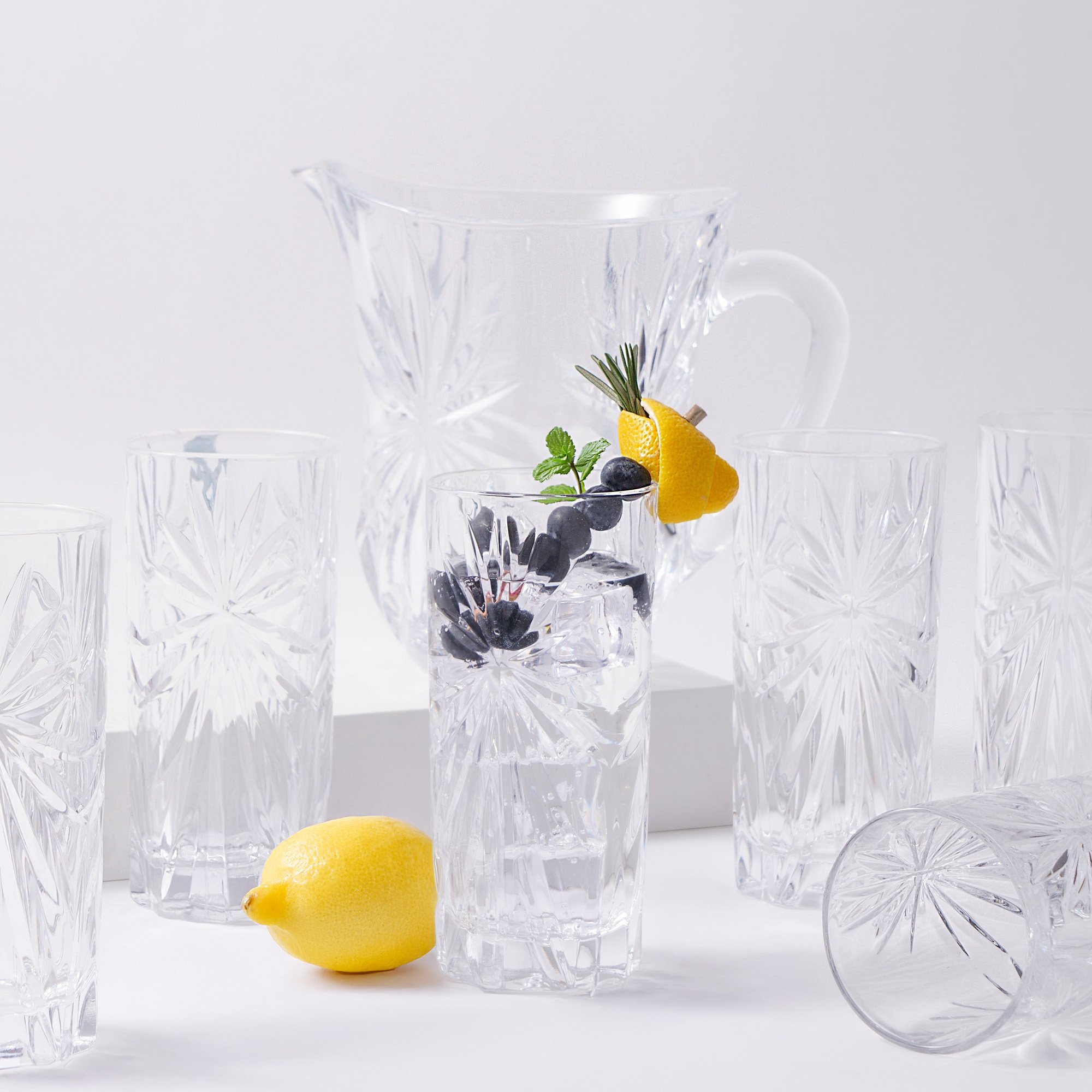 Rcr Osais Collection, Set Of 7 Glass Cups