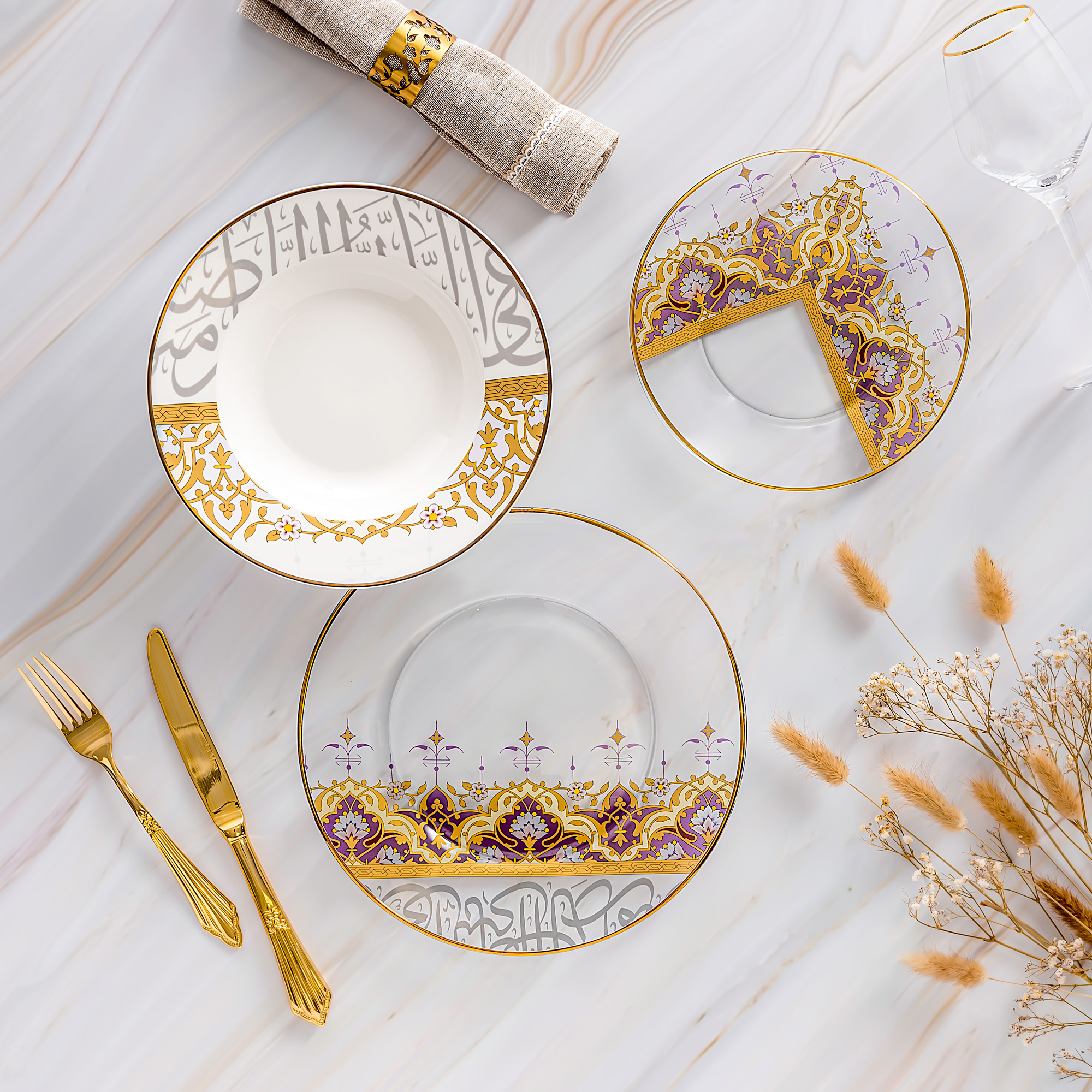 

La Mesa porcelain/glass 18 dinner