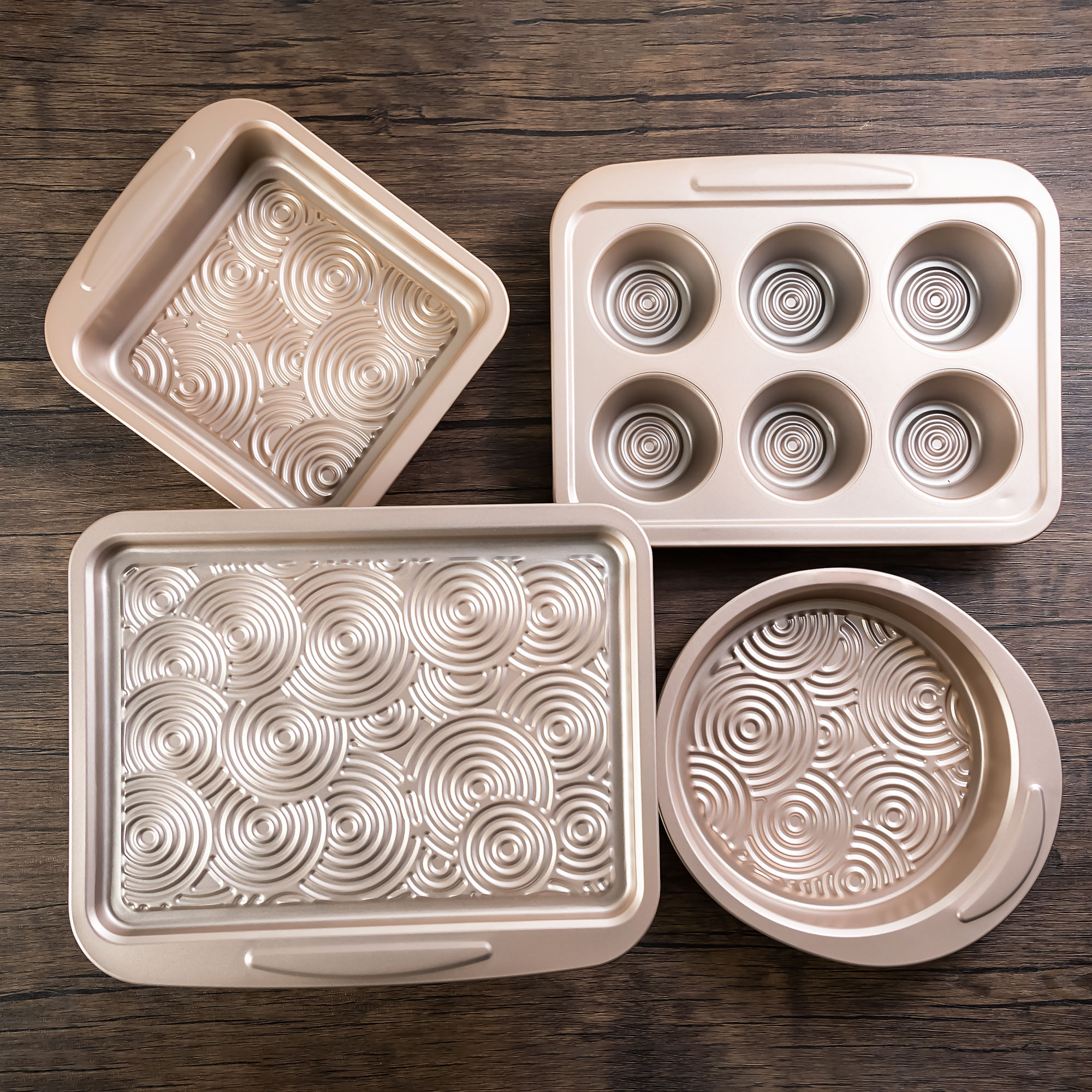 طقم صواني فرن بسطح غير لاصق (مربعة + صينية المافن + دائرية + صينية الكوكيز) image number 0